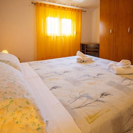Apartments By The Sea Pasman - 8274 Room photo